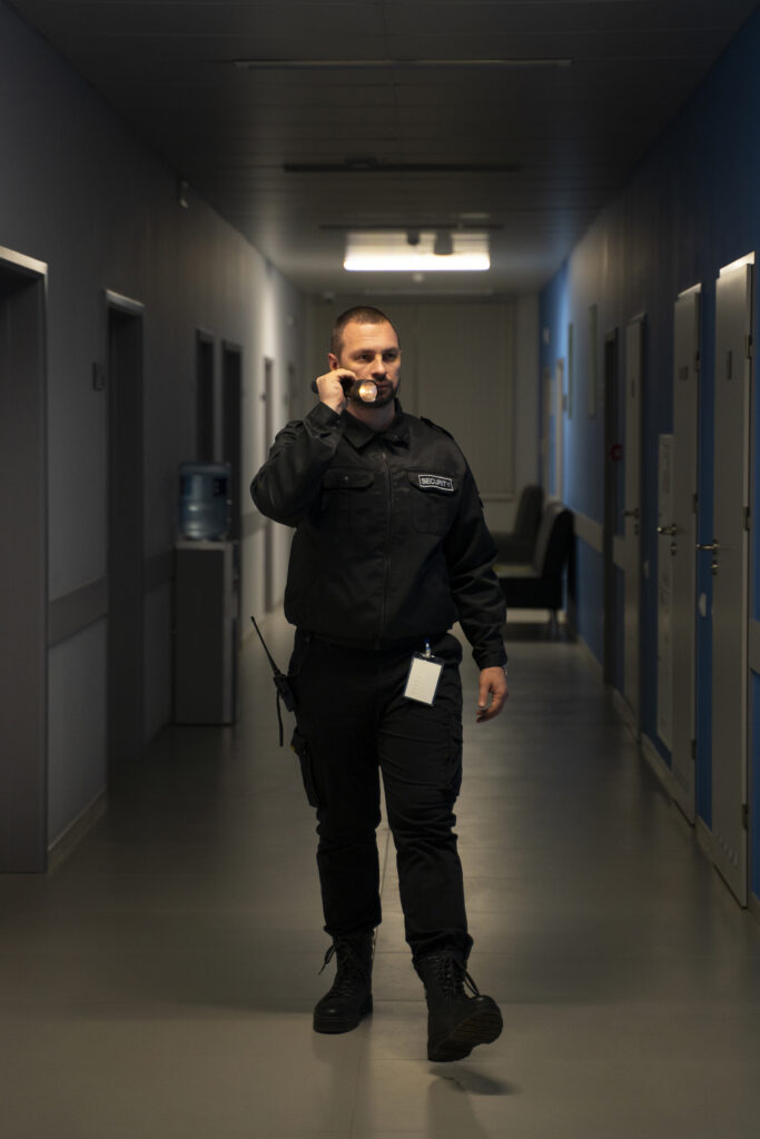 agent-de-securite-a-l-espace-de-travail